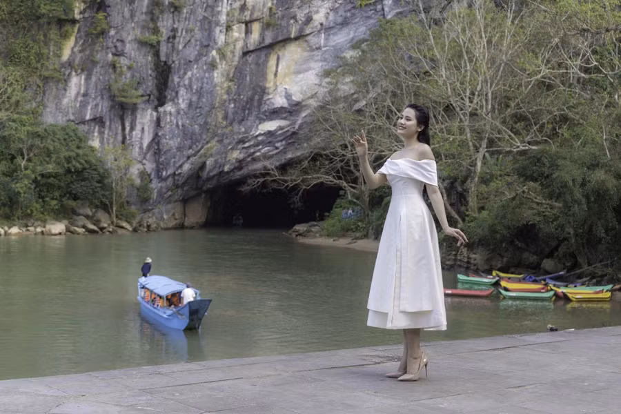 Năm 2023, đơn vị đã nghiên cứu, phát triển thêm sản phẩm du lịch mới như: mở thêm các hoạt động dịch vụ tại khu vực Ghềnh Chụm – Điểm DLST Suối Nước Moọc như máng trượt nước, cầu nhảy ùm; Bổ sung thêm một số trò chơi dưới nước (phao chuối, cầu gôn, sàn nhún hơi) tại điểm du lịch Sông Chày - Hang Tối.