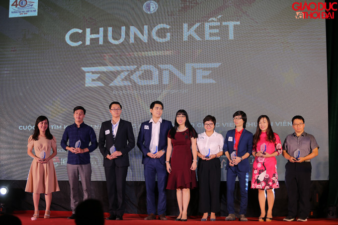 4 đội chơi xuất sắc lọt vào chung kết cuộc thi Ezone 2019.
