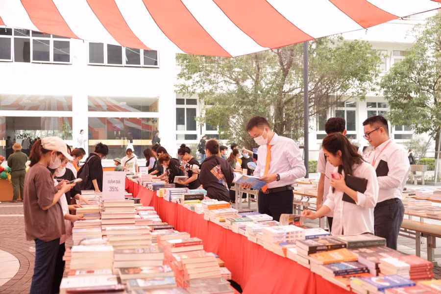 Ngày hội sách được diễn ra hàng năm, sự kiện cũng là hoạt động tiêu biểu của Ban chấp hành Đoàn trường Đại học Đại Nam.