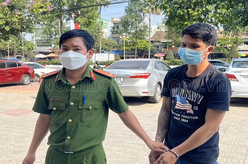 Đối tượng Đoàn Thanh Hải tại cơ quan công an. Ảnh: Công an Đồng Nai.