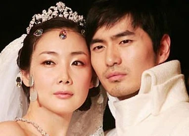 Choi Ji Woo chia tay người tình trẻ Lee Jin Wook