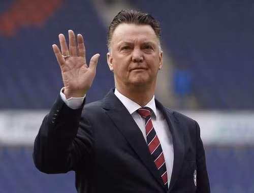 Louis Van Gaal chia tay "Hùm xám" sớm hơn dự kiến