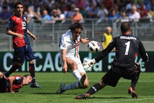 Juvetus - Genoa(3-2): Màn rượt đuổi tỉ số ngoạn mục