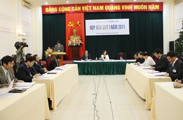 Đề thi tốt nghiệp THPT 2011 ổn định so với trước