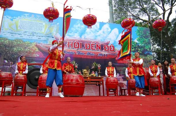 Lễ hội Đền Đô 2011 - Kỷ niệm 1001 năm Lý Thái Tổ đăng quang