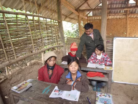 HS điểm trường Pa Trả.