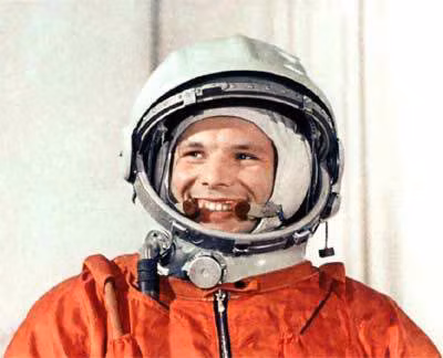 Yuri Gagarin là người đầu tiên bay vào vũ trụ