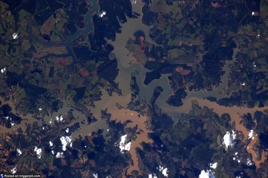 Rio Sao Francisco, Brazil The colors and shapes of the river and the fields make a beautiful, and unexpected composition. It’s like one of God’s paintings. Image Credit: NASA/ESA 