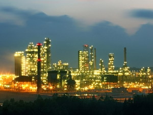 Nhà máy lọc dầu Dung Quất.