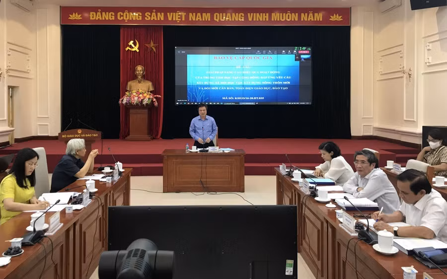 Thứ trưởng Nguyễn Hữu Độ chủ trì phiên họp nghiệm thu đề tài