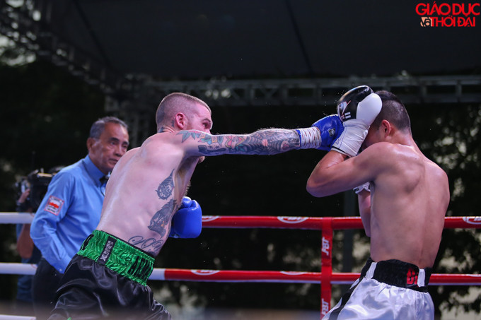 Ngày 19/10, Victory 8, sự kiện boxing lớn nhất trong năm tại Việt Nam, diễn ra ở Quảng trường Đông Kinh Nghĩa Thục.