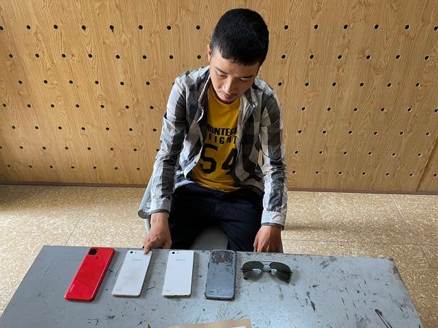 Đối tượng cùng tang vật của các vụ án. Đối tượng cùng tang vật của các vụ án.