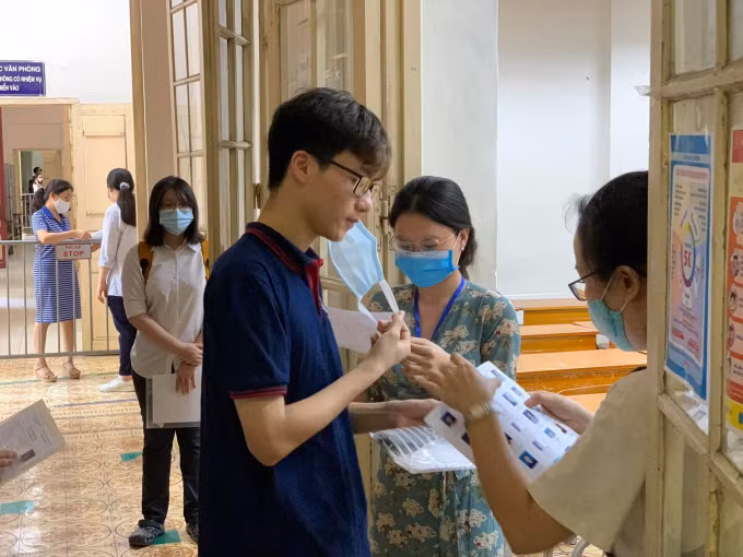 Thí sinh tham dự kỳ thi tốt nghiệp THPT 2021. Ảnh: internet