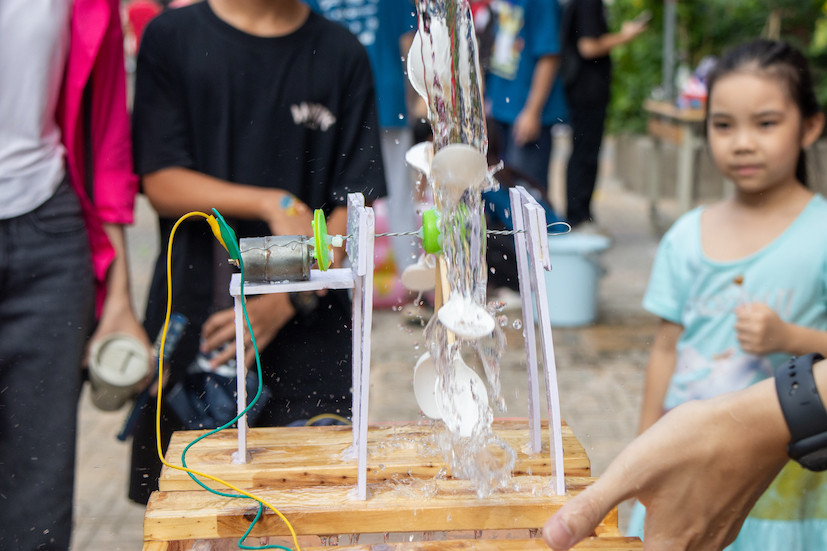 Khoa học thật là gần gũi trong cuộc sống hàng ngày.