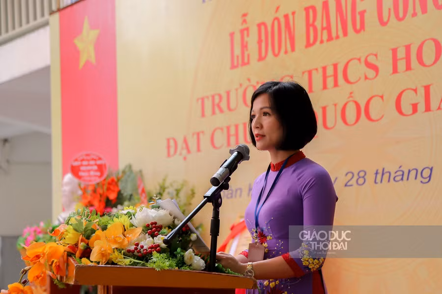 Nhà trường có đội ngũ CBGVNV đủ về số lượng, mạnh về chất lượng, 96% GV đạt chuẩn về trình độ chuyên môn nghiệp vụ, trong đó trình độ trên chuẩn đạt 16%.