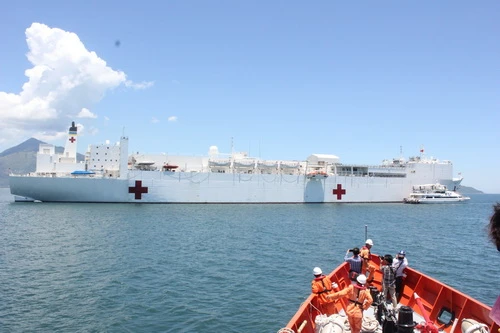 Tàu USNS Mercy - một trong hai tàu hải quân Hoa Kỳ tham gia chương trình Đối tác Thái Bình Dương 2015. 