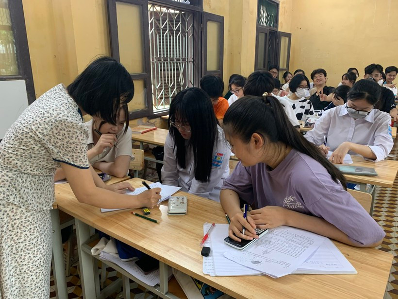 Giáo giới Hà Nam gửi mong muốn và đề xuất tới Bộ trưởng là đảm bảo các điều kiện dạy học Chương trình GDPT 2018. Giáo giới Hà Nam gửi mong muốn và đề xuất tới Bộ trưởng là đảm bảo các điều kiện dạy học Chương trình GDPT 2018.