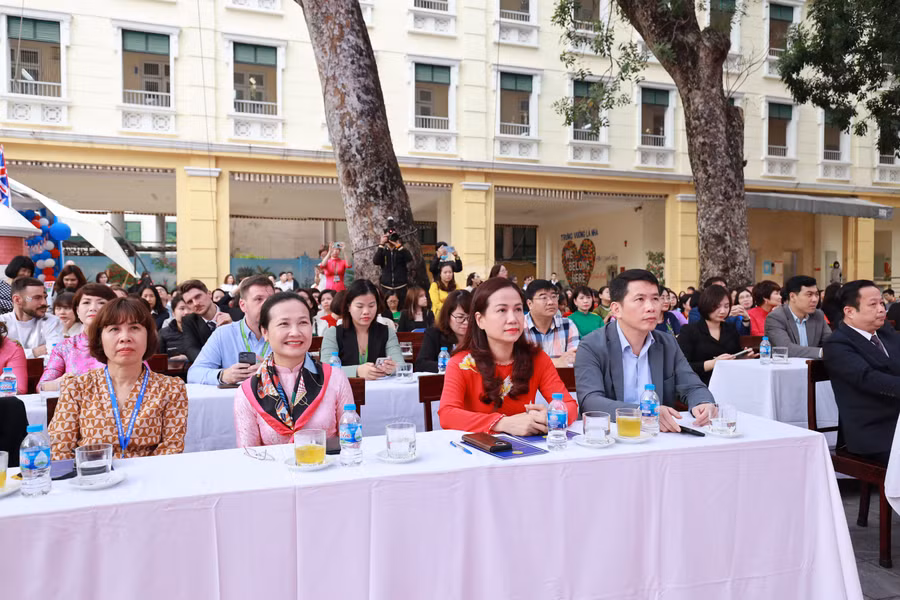 Đại biểu tham dự Festival Tiếng Anh.