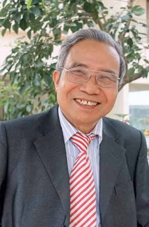 Chủ tịch hội đồng Quản trị Nhà Giáo nhân dân Ngô Xuân Độ