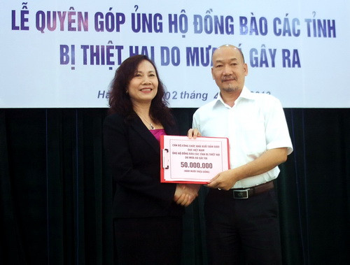 Thứ trưởng Bộ GD&ĐT Nguyễn Thị Nghĩa tiếp nhận số tiền ủng hộ 50 triệu đồng của Nhà xuất bản Giáo dục Việt Nam Thứ trưởng Bộ GD&ĐT Nguyễn Thị Nghĩa tiếp nhận số tiền ủng hộ của Nhà xuất bản Giáo dục Việt Nam số tiền là 50 triệu đồng