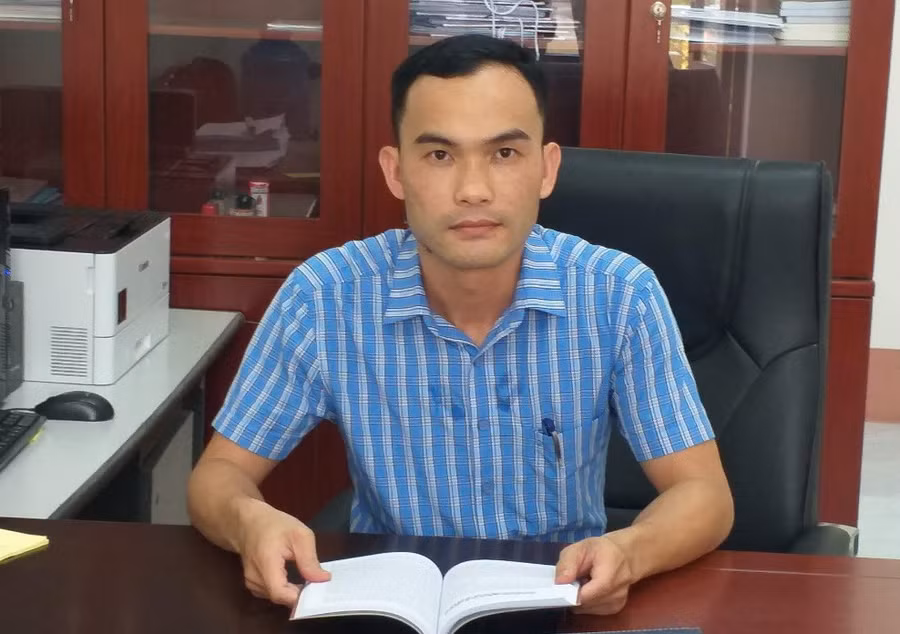 Thầy Nguyễn Thế Lượng – Phó Hiệu trưởng Trường THPT Hạ Hòa (Phú Thọ). Ảnh: NVCC.