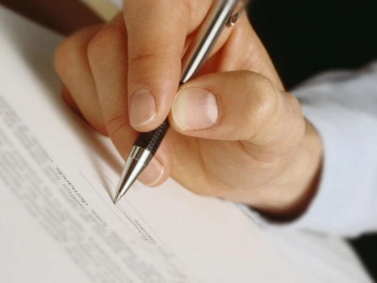 Viên chức có quyền đơn phương chấm dứt hợp đồng làm việc