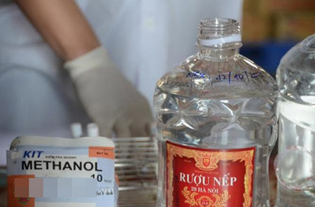 Năm 2013, rượu nếp 29 Hà Nội làm 6 người thiệt mạng.Thành phần rượu sau đó được xác định là chứa nhiều methanol, một loại chất kịch độc Năm 2013, rượu nếp 29 Hà Nội làm 6 người thiệt mạng.Thành phần rượu sau đó được xác định là chứa nhiều methanol, một loại chất kịch độc