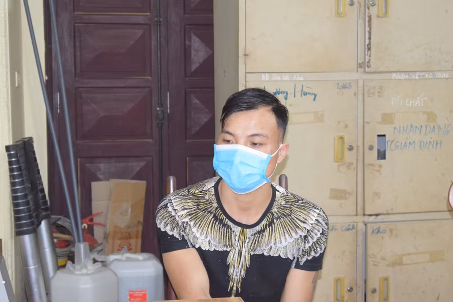 Đối tượng Vũ Văn Tuất.