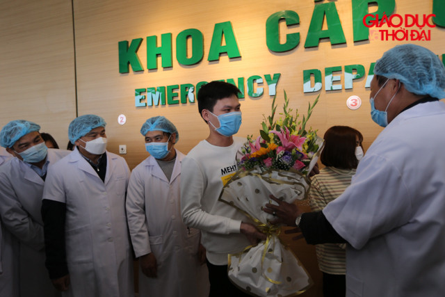 Sau khi 3 bệnh nhân này ra viện, BV Bệnh nhiệt đới Trung ương chỉ còn điều trị cho 2 bệnh nhân dương tính với virus corona mới (nCoV).