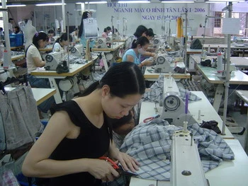 Giảm giá điện giờ cao điểm cho doanh nghiệp