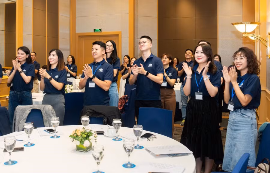 Các tân sinh viên học bổng tham gia tập huấn nhằm chuẩn bị kỹ năng, kiến thức hữu ích trước khi lên đường.