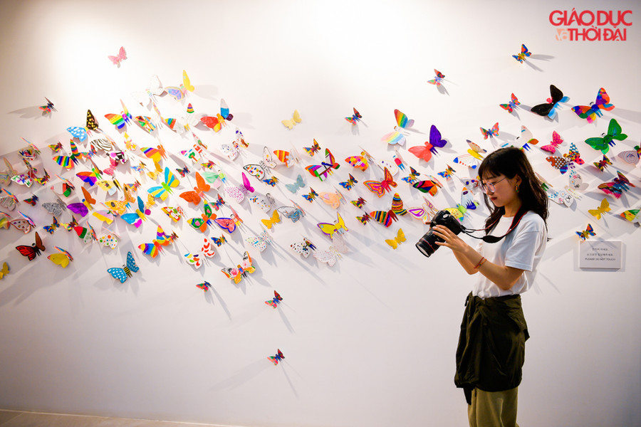 Triển lãm diễn ra từ ngày 21/8 - 14/9 tại Trung tâm văn hóa Hàn Quốc tại Hà Nội.