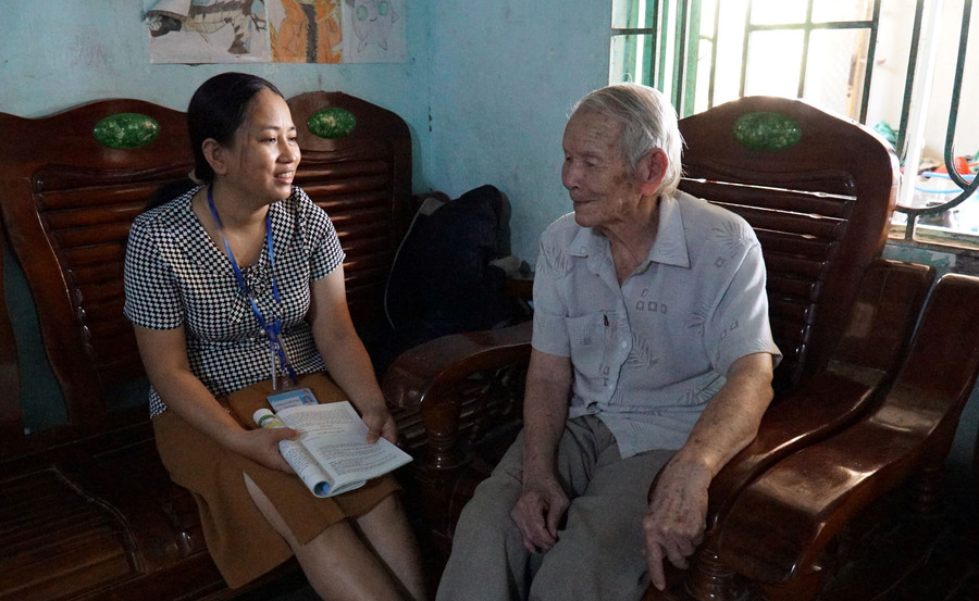 Cụ Nhành chia sẻ về quá trình thoát nghèo.