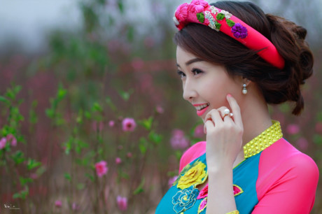 Ngẩn ngơ ngắm kiều nữ đẹp rực rỡ ngày Xuân - Ảnh 9 Ngan ngo ngam kieu nu dep ruc ro ngay Xuan - Anh 9
