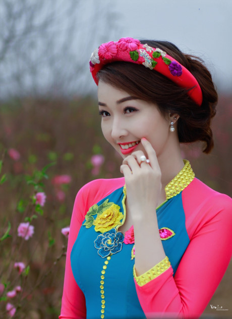 Ngẩn ngơ ngắm kiều nữ đẹp rực rỡ ngày Xuân - Ảnh 7 Ngan ngo ngam kieu nu dep ruc ro ngay Xuan - Anh 7