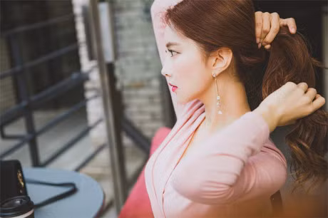 Khong can ton tien di lam dau, cu nho nhung meo cham toc nay la duoc - Anh 1