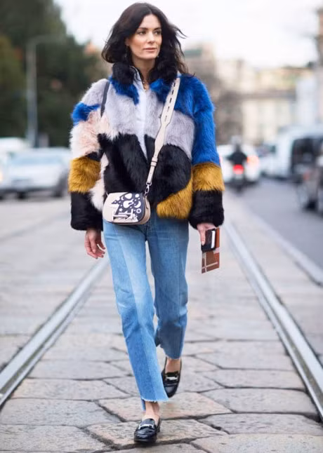 5 tuyet chieu bien tau do jean va denim cho mua lanh - Anh 12