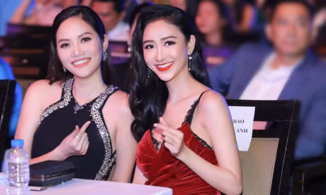 Nguoi dep Ha Thu, Dieu Linh goi cam voi sac den - do - Anh 7