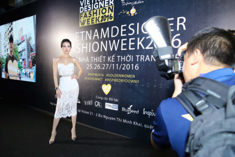 Á hậu Trà Giang tái xuất với vẻ đẹp gợi cảm - Ảnh 5 A hau Tra Giang tai xuat voi ve dep goi cam - Anh 5