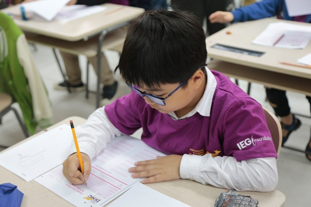 Học sinh Hà Nội tự tin bước vào kỳ thi sáng 17/3