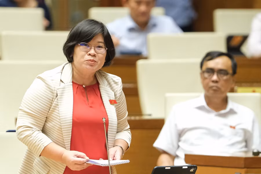 Đại biểu Văn Thị Bạch Tuyết - Đoàn ĐBQH TP. Hồ Chí Minh