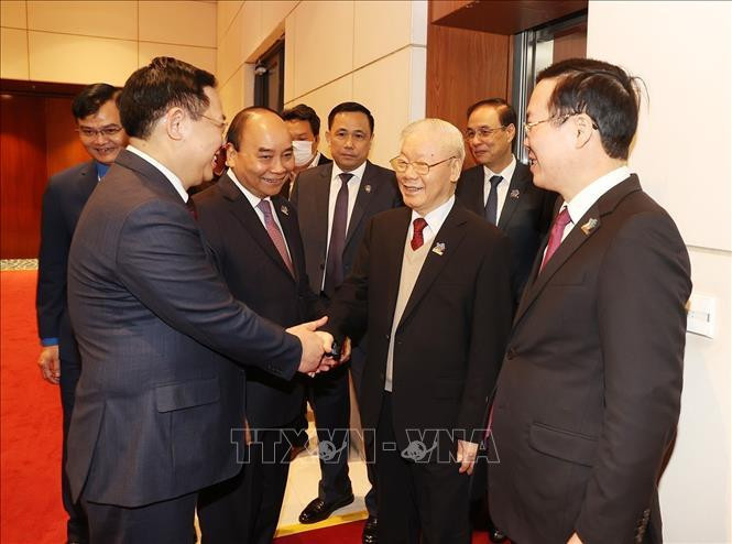 Tổng Bí thư Nguyễn Phú Trọng với các đồng chí lãnh đạo đạo Đảng, Nhà nước dự lễ khai mạc. Tổng Bí thư Nguyễn Phú Trọng với các đồng chí lãnh đạo đạo Đảng, Nhà nước dự lễ khai mạc.