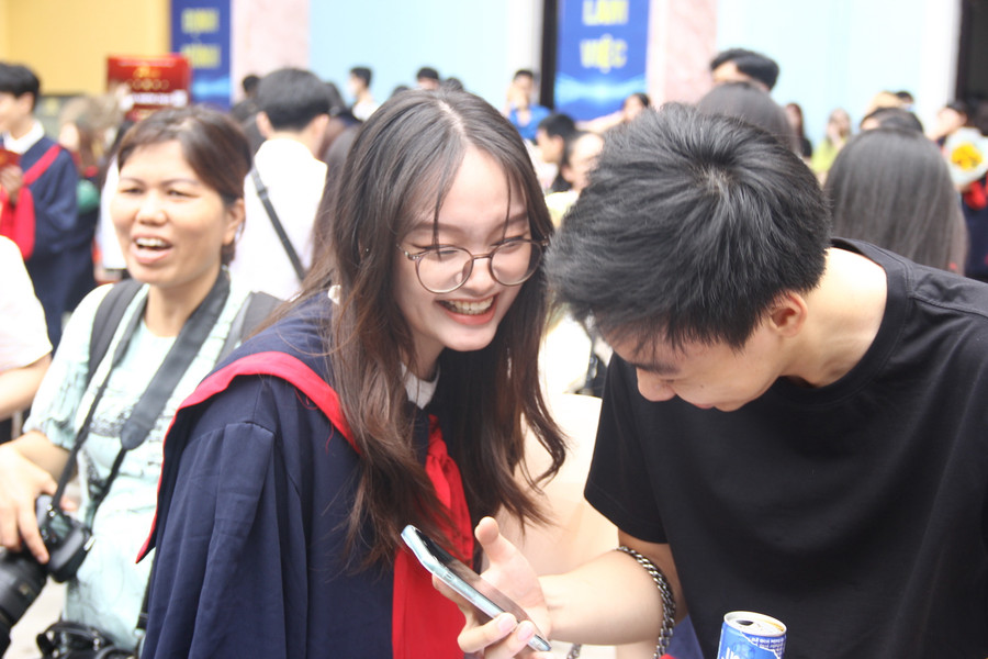 Tân cử nhân Trường ĐH Công đoàn Tân cử nhân Trường ĐH Công đoàn