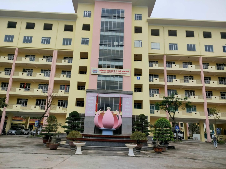 Trường Cao đẳng Kinh tế Kỹ thuật Trung ương. Trường Cao đẳng Kinh tế Kỹ thuật Trung ương.