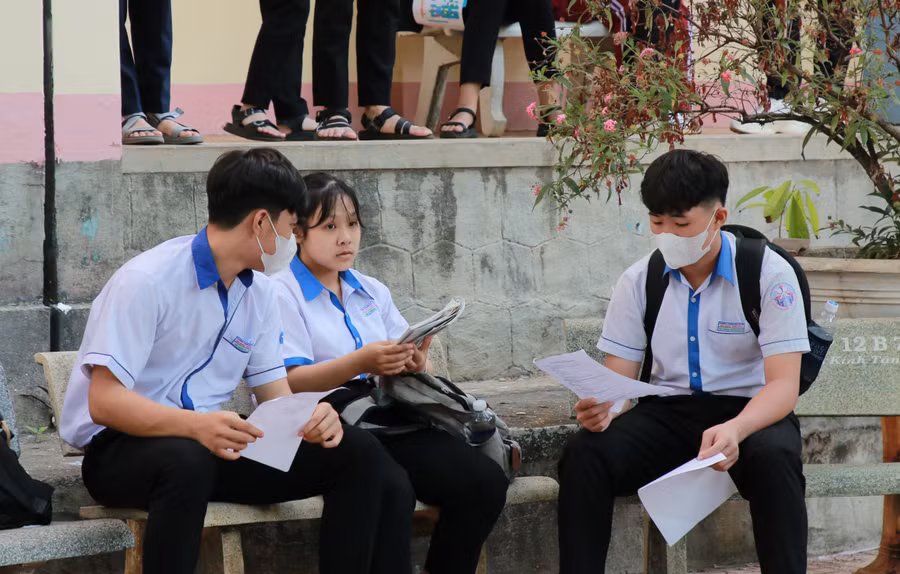 Học sinh THCS tỉnh Đắk Lắk tham dự 1 kỳ thi trong năm học 2023-2024. (Ảnh: TT)