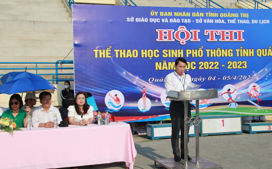 Hội thi tạo điều kiện cho giáo viên và học sinh giao lưu học tập.