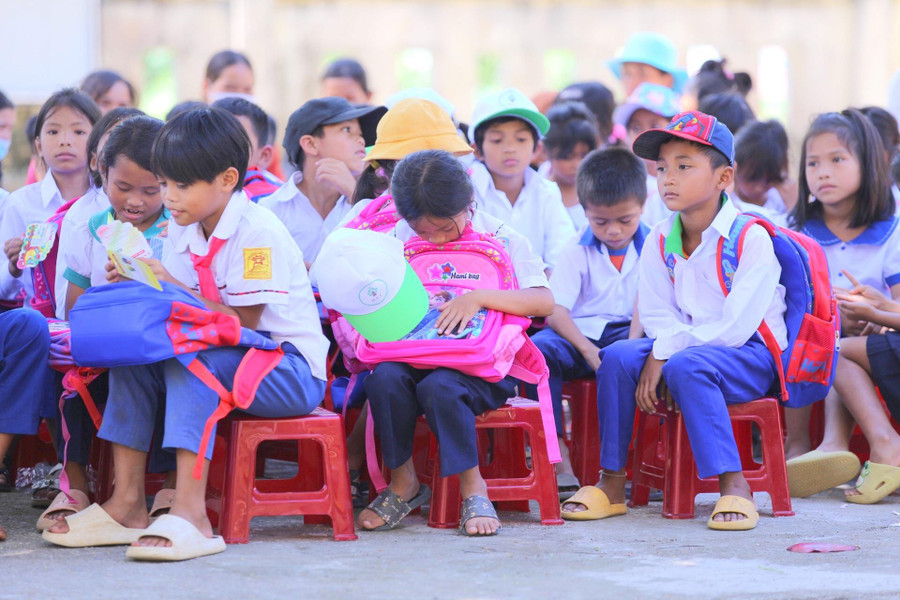 Học sinh tại Trường Phổ thông Dân tộc bán trú (PTDTBT)– Tiểu học và THCS Hướng Lập trong ngày tựu trường. Học sinh tại Trường Phổ thông Dân tộc bán trú (PTDTBT)– Tiểu học và THCS Hướng Lập trong ngày tựu trường.