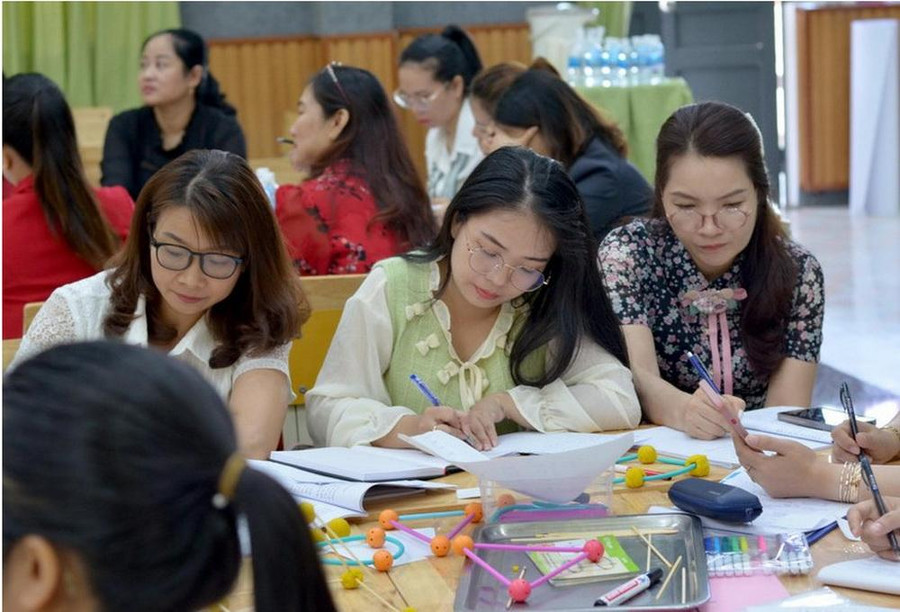 Nghiêm túc trong từng buổi học.