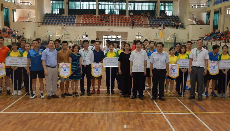 Các đơn vị tham gia Giải cầu lông, bóng chuyền các trường ĐH, CĐ khu vực Hà Nội