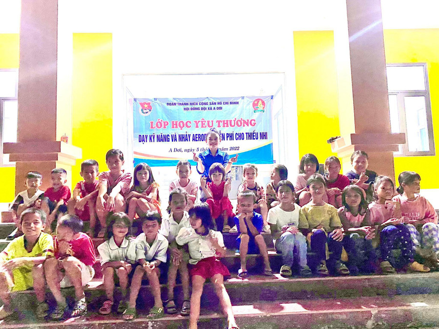 Học sinh xã miền núi A Dơi tham gia các lớp kỹ năng.